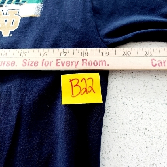 University of Notre Dame Long Sleeve Champion T-Shirt Medium Logo Navy NEW NWT - Picture 10 of 12